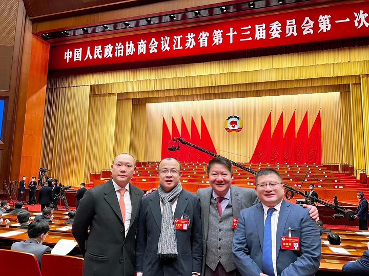 文章附图