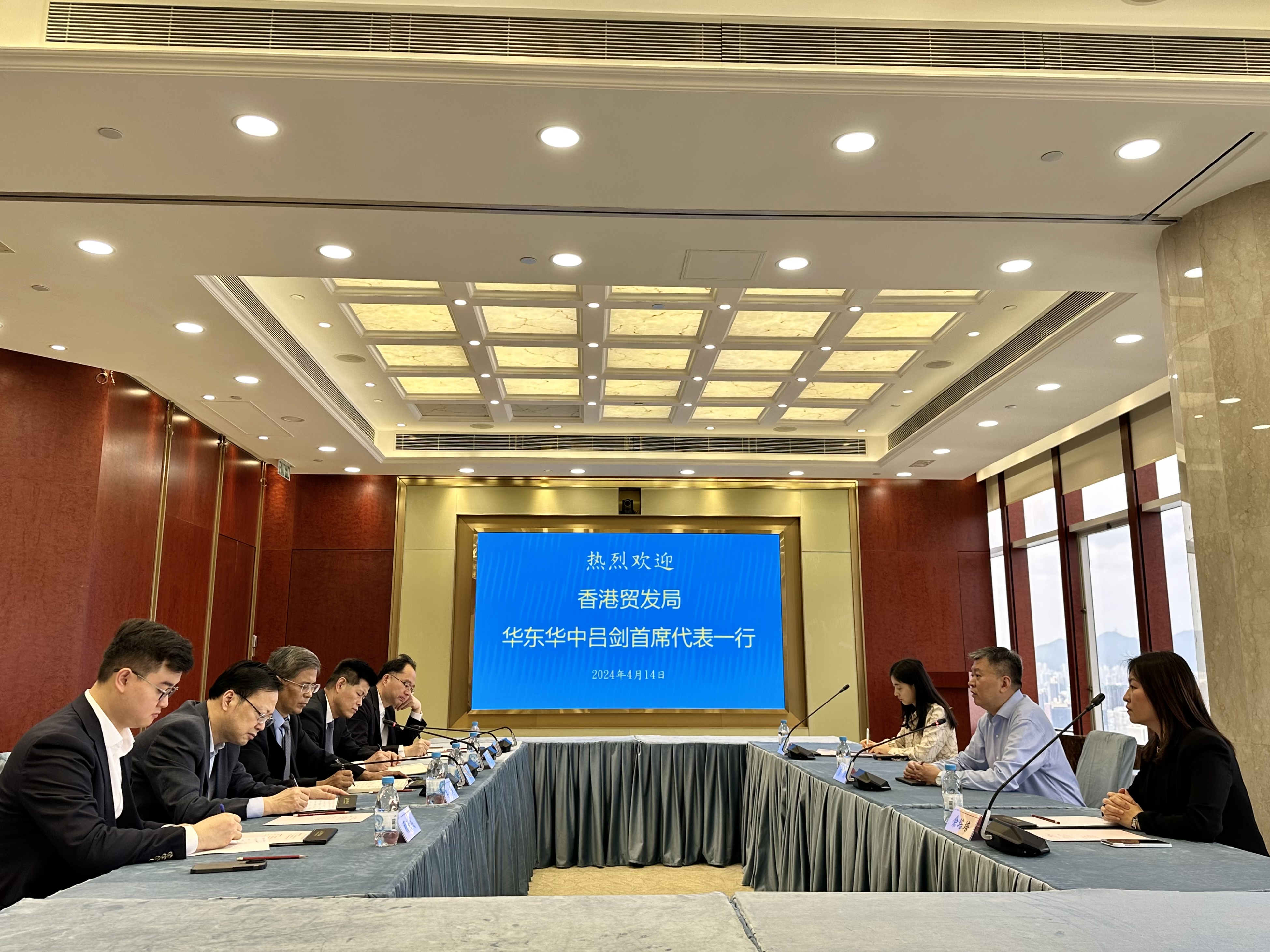 文章附图
