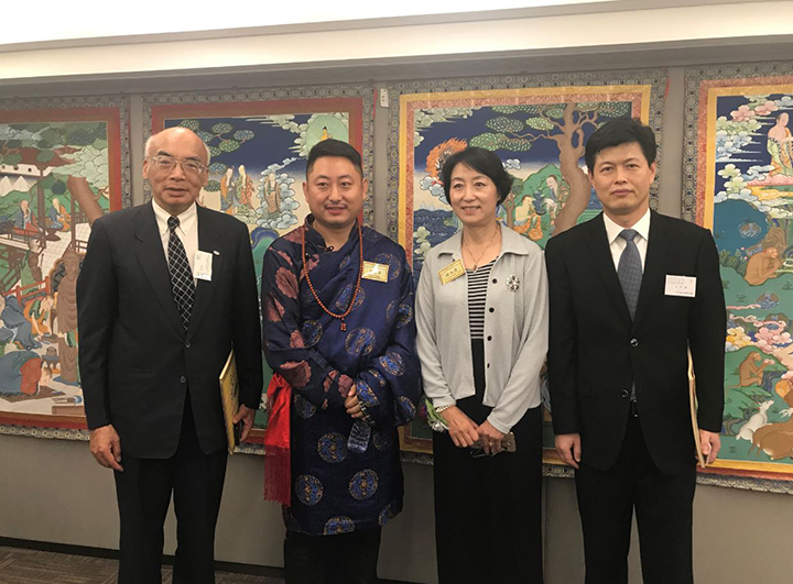 文章附图