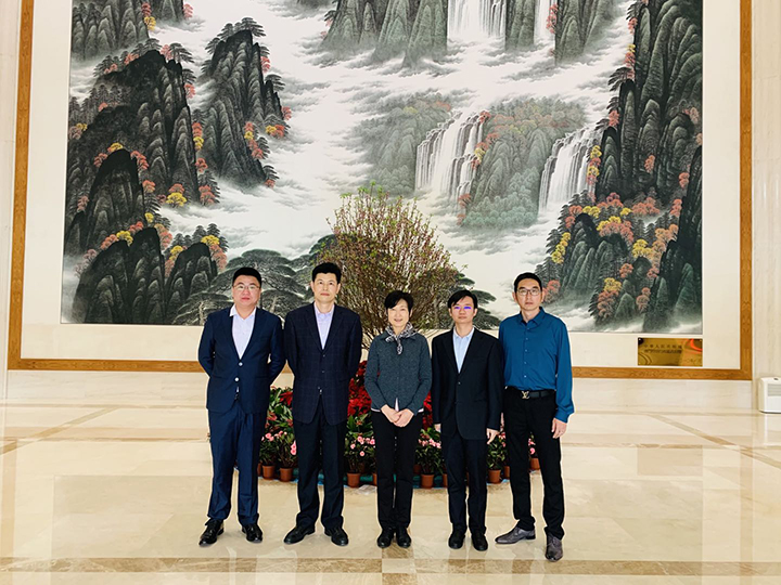 文章附图